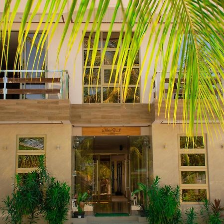 White Sand Lodge Maafushi Exterior foto